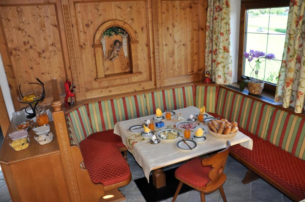 Haus Panorama Acomodação com café da manhã Reith im Alpbachtal Exterior foto
